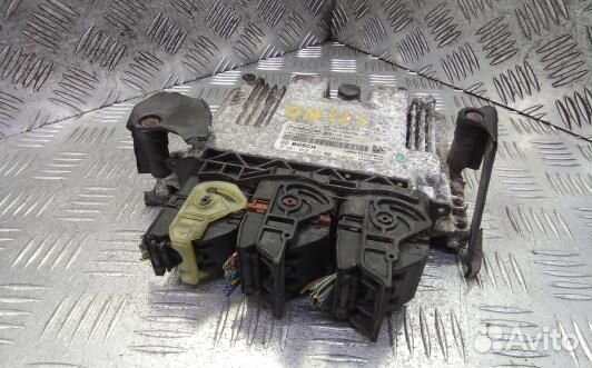 Блок управления двс ford focus 3 (ONI21PC01)