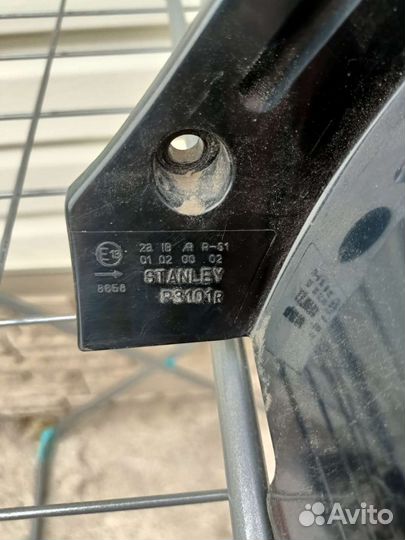 Фонарь задний правый Митсубиси Лансер 9