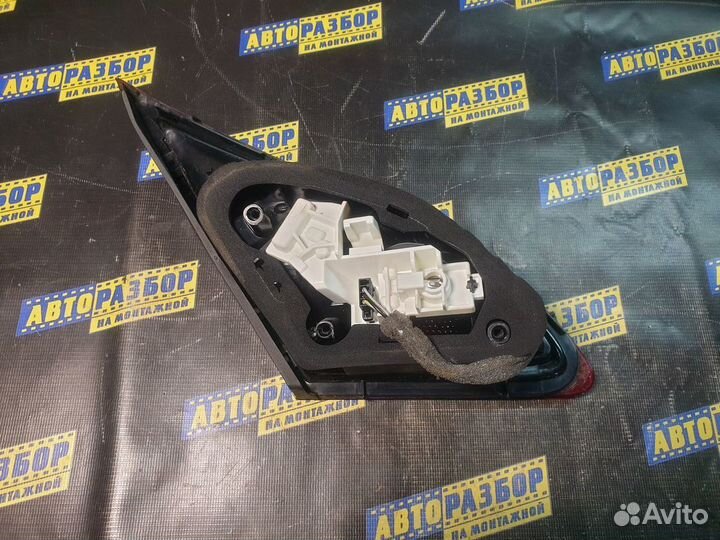 Фонарь правый внутренний Опель Астра J