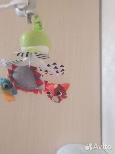 Мобиль на детскую кроватку
