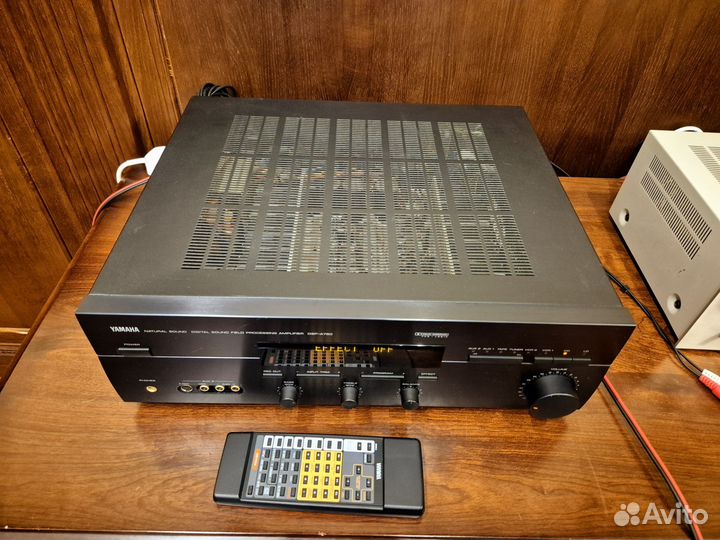Усилитель Yamaha DSP-A780