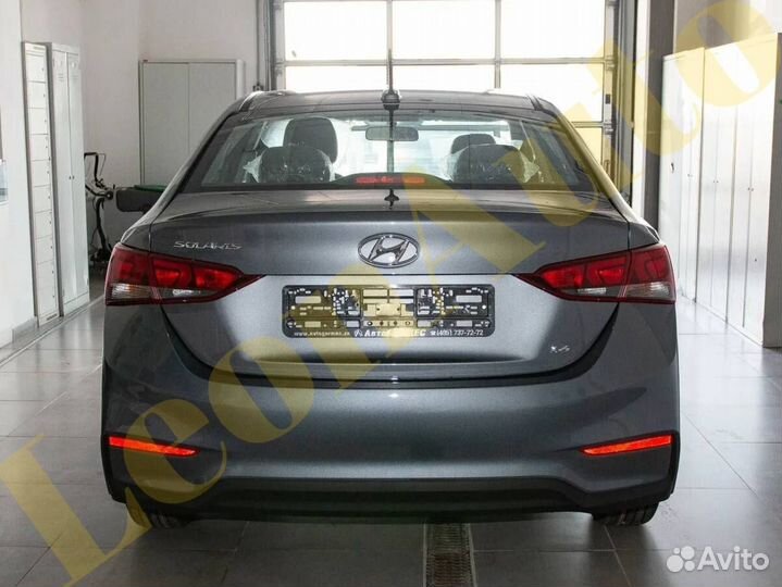 Крышка багажника Hyundai Solaris 2 Серая