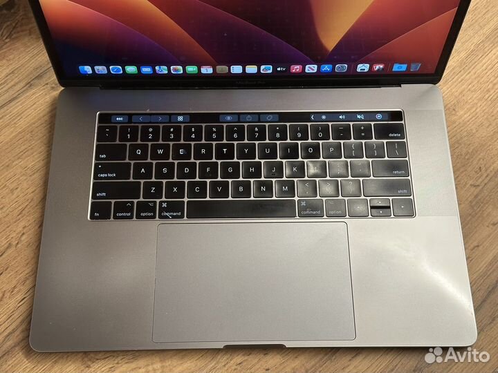 Macbook pro 15 2017 i7/Radeon 560 4gb/16/512gb