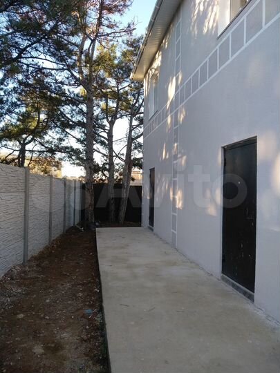 Дом 211 м² на участке 5 сот.