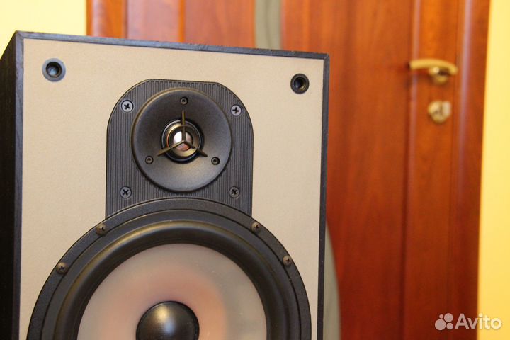 Акуст система Paradigm - monitor 9.0