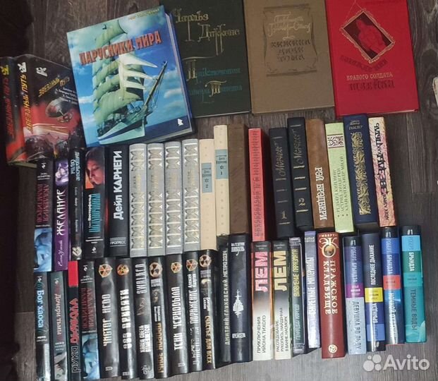 Книги различные классика, вампиры и др