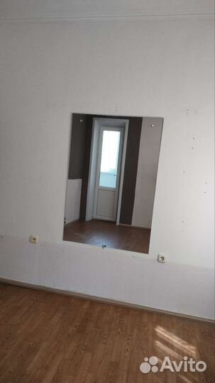 Зеркало настенное