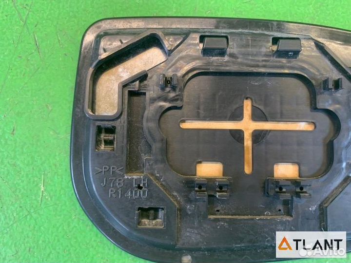 Зеркало-полотно переднее левое toyota vitz