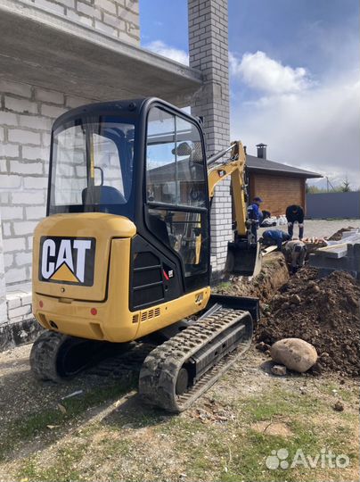 Мини-экскаватор CAT 302.4D, 2013