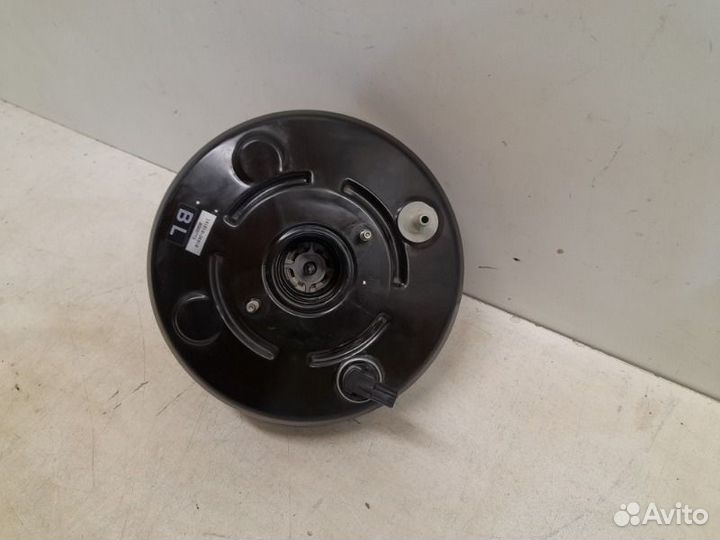 Вакуумный усилитель Toyota Hilux 8 2015-2021