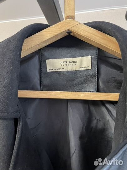 Кожаная куртка женска 42-44