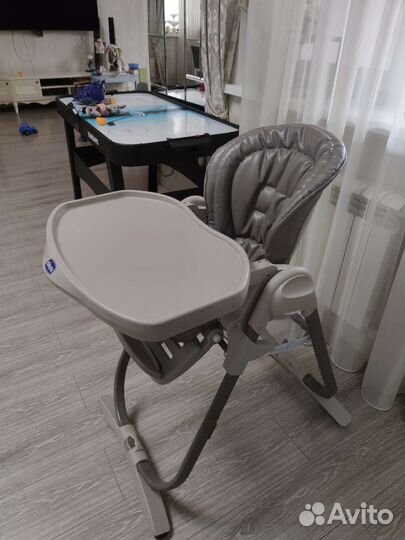 Стульчик для кормления chicco