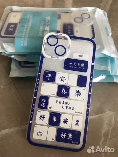 Чехол на iPhone 13