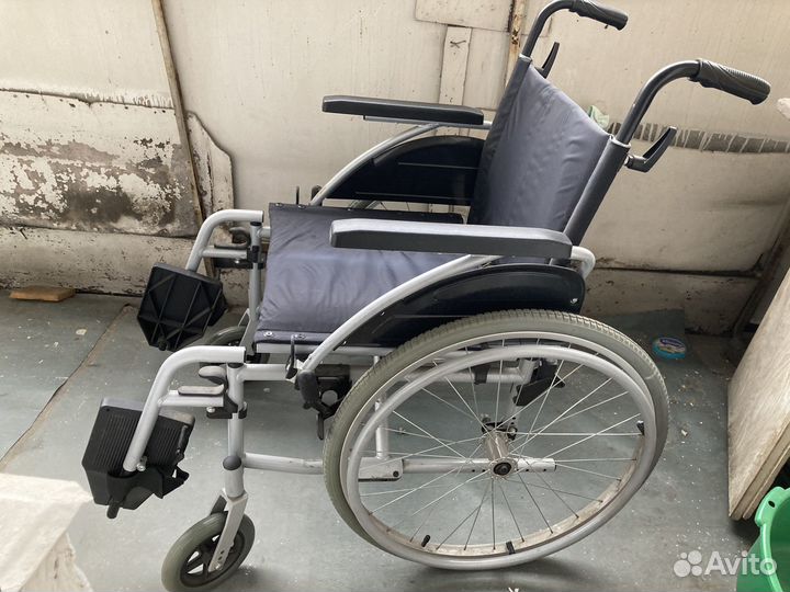 Инвалидная коляска новая
