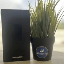 Samsung Galaxy S23, 8/256 ГБ