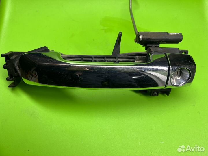 Ручка двери левая Toyota Sequoia 2008-2017