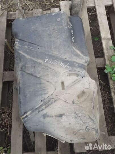 Бензобак Ford Fiesta