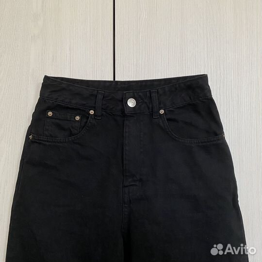 Джинсы широкие