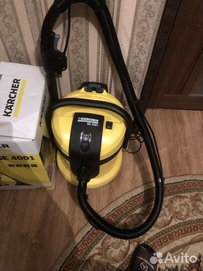 Моющий пылесос Karcher se4001