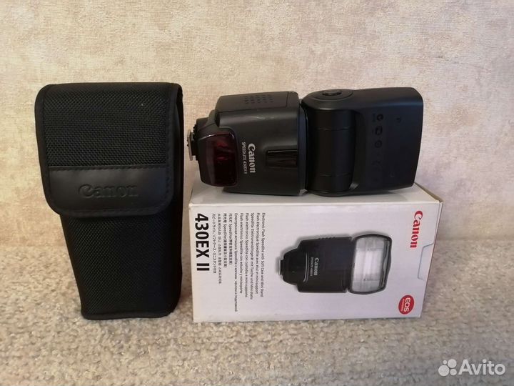 Вспышка камеры Canon 430EX ii