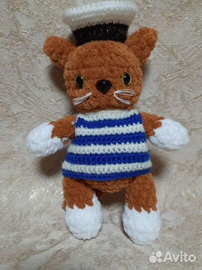 Котики-игрушки ручная вязка