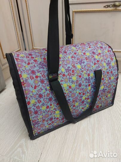 Переноска для кошек и собак