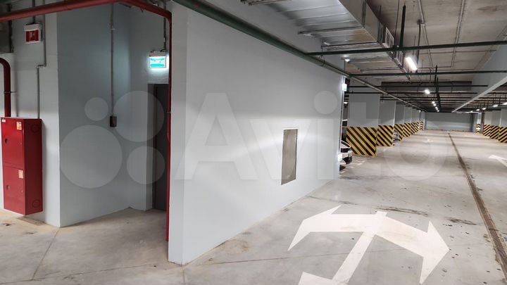 Машиноместо, 15 м²