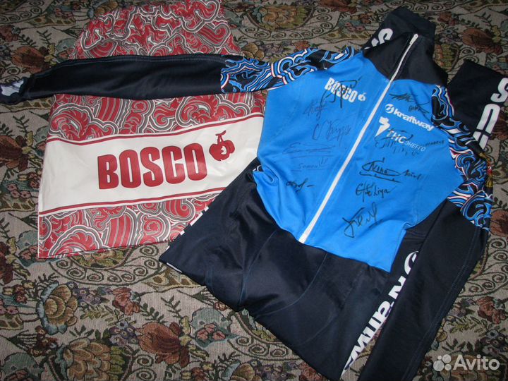 Комбинезон (шорт-трек) с автографами