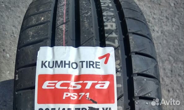 Kumho Ecsta PS71 245/45 R19 102Y