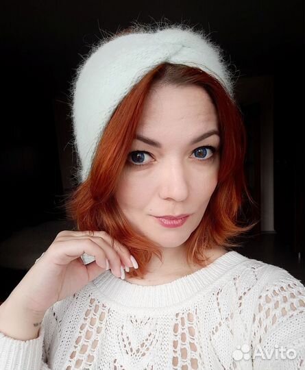 Повязка на голову вязаная