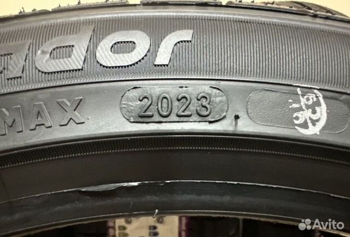 Tourador Winter Pro Max 225/40 R18 92V