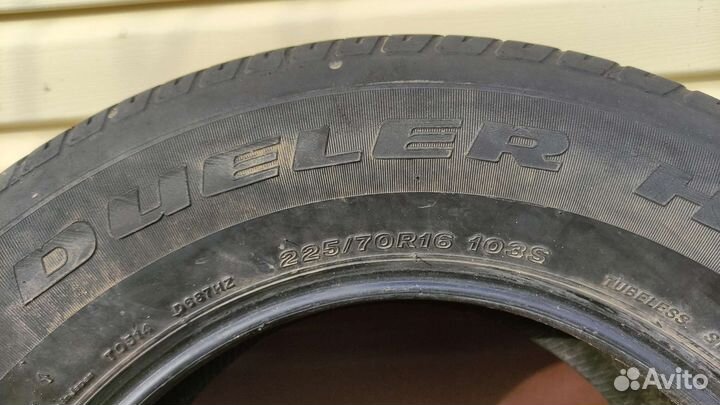 Bridgestone Dueler H/T 687 225/70 R16