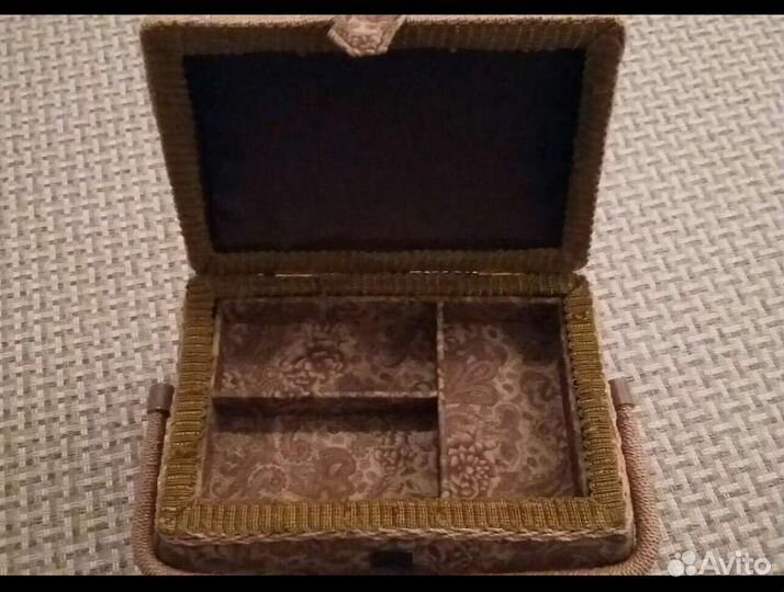 Шкатулка для украшений или рукоделия