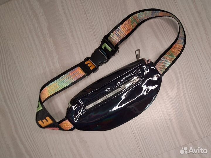 Напоясная сумка