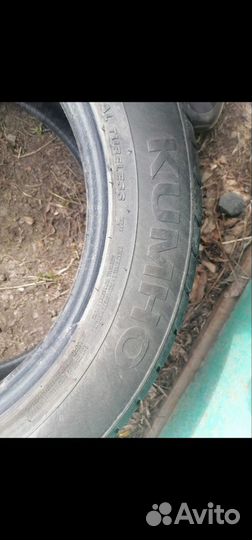 Kumho Ecsta HS51 225/55 R17