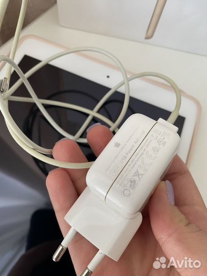 iPad 5 2017 wifi + sim 32гб