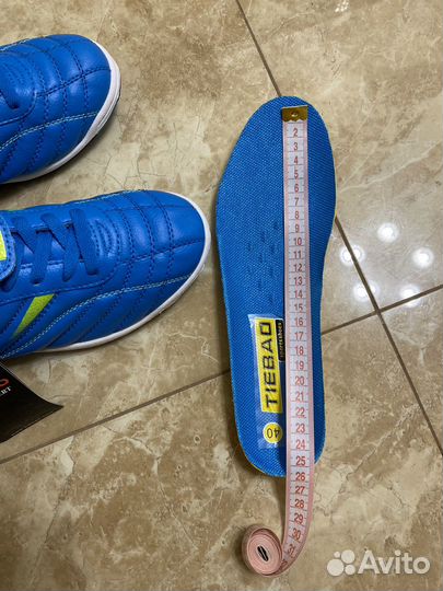 Футбольные бутсы
