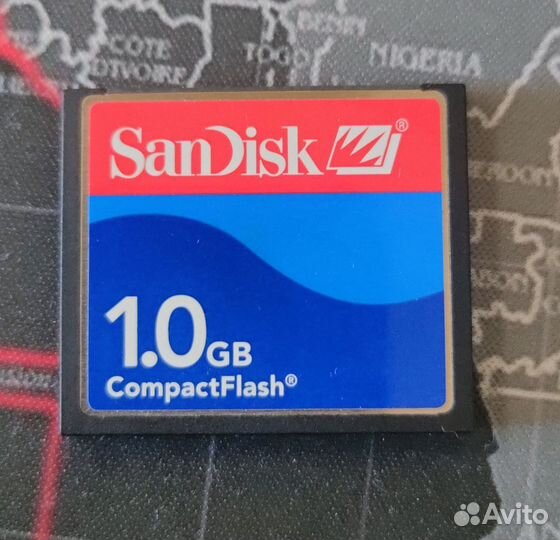 Карта памяти Sandisk CF