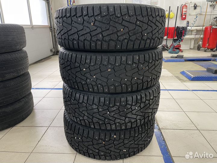 Pirelli Ice Zero 225/60 R17