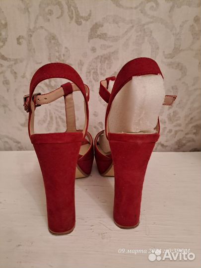 Босоножки Calipso 37р, красные, б/у