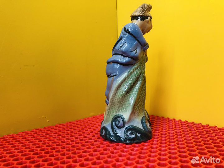 Z.7450 Статуэтка рыбак с сетью