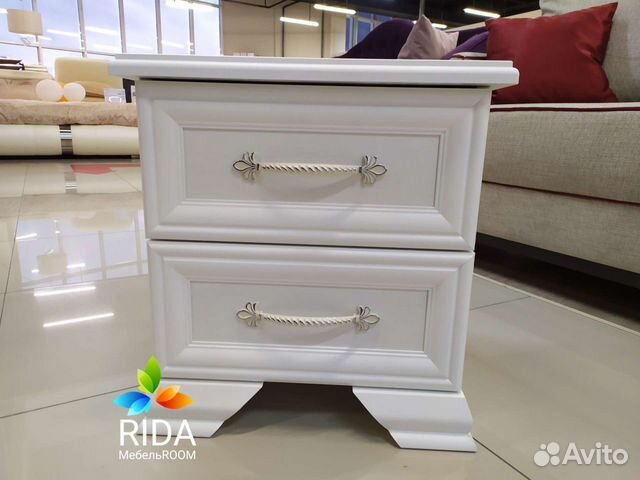 Тумба прикроватная, белая. Спальный гарнитур