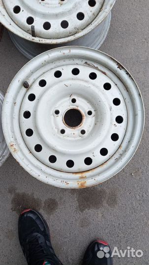 Штампованные диски r15