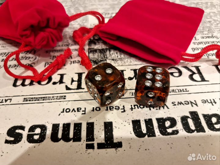 Кости, кубики, зарики янтарные