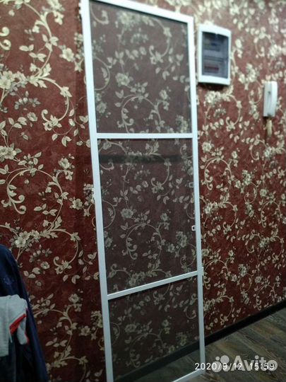 Сетка москитная на балконную дверь