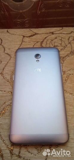 На запчасти ZTE blade v7