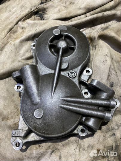 Крышка распредвала vq35hr левая