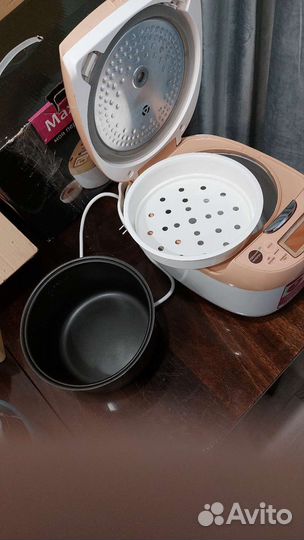 Мультиварка maxwell mw3801bn