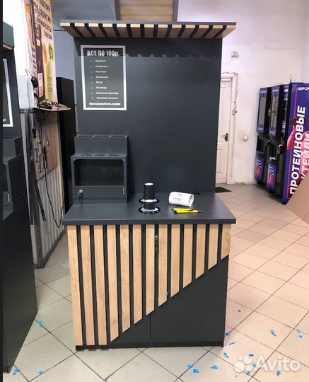Кофейня самообслуживания. Стойка