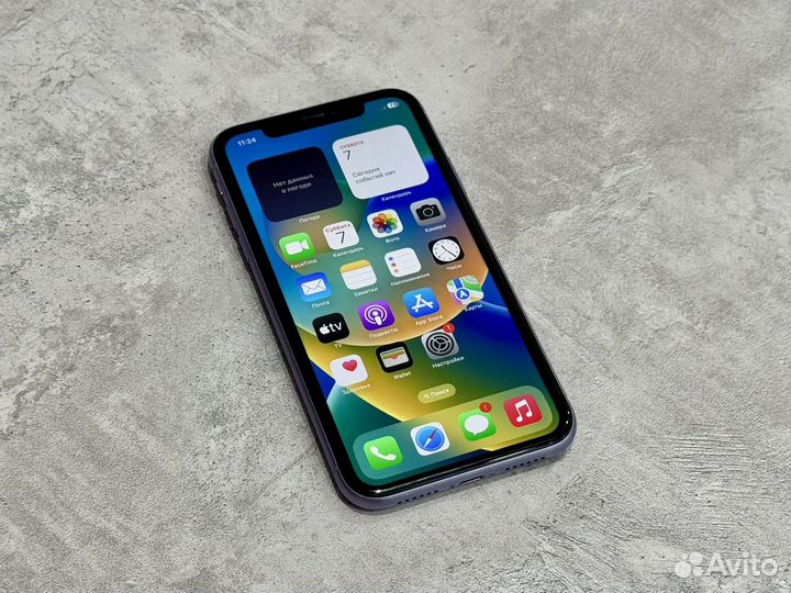 iPhone 11, 64 ГБ